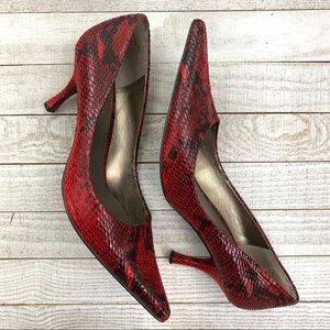 Nine West Women’s Heels Size 7.5M Red/Black